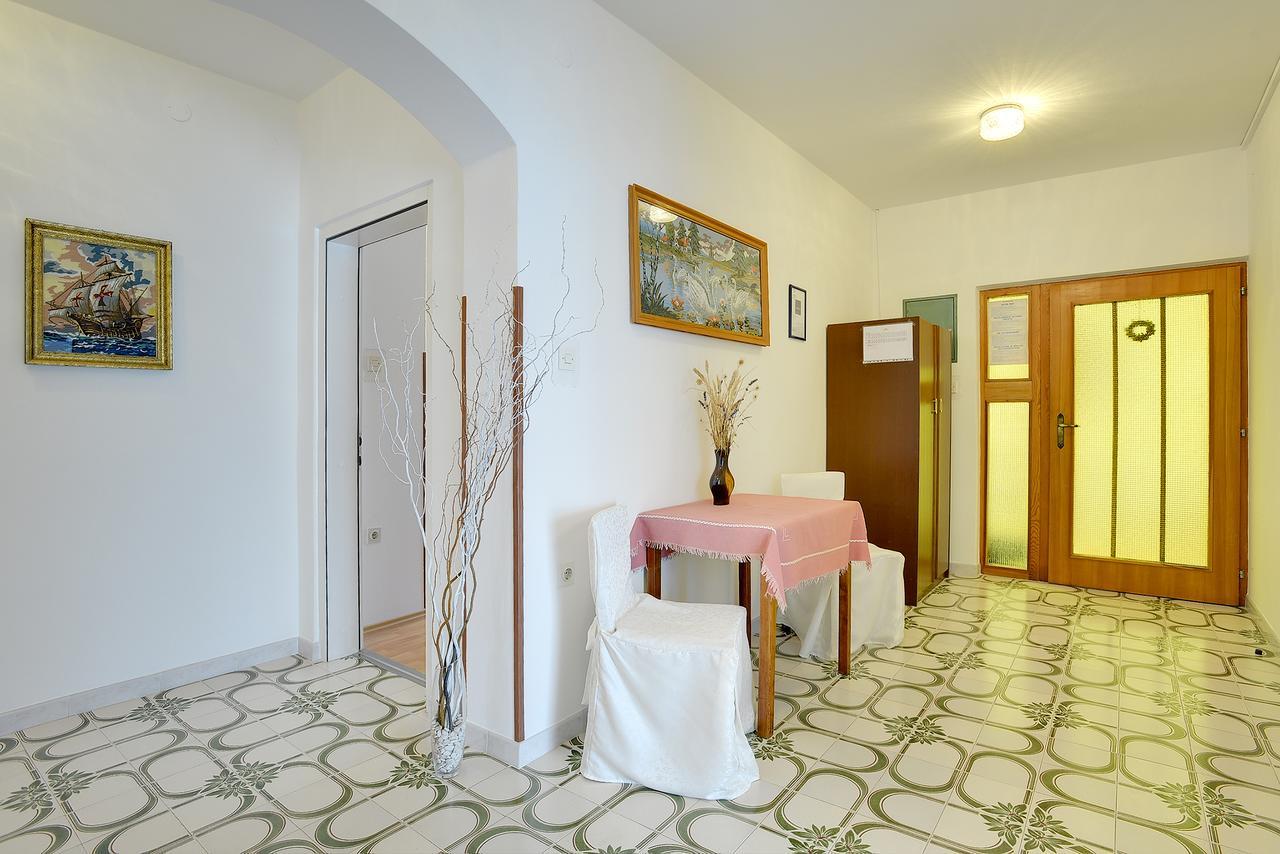 Apartments Danilo Медулин Екстер'єр фото
