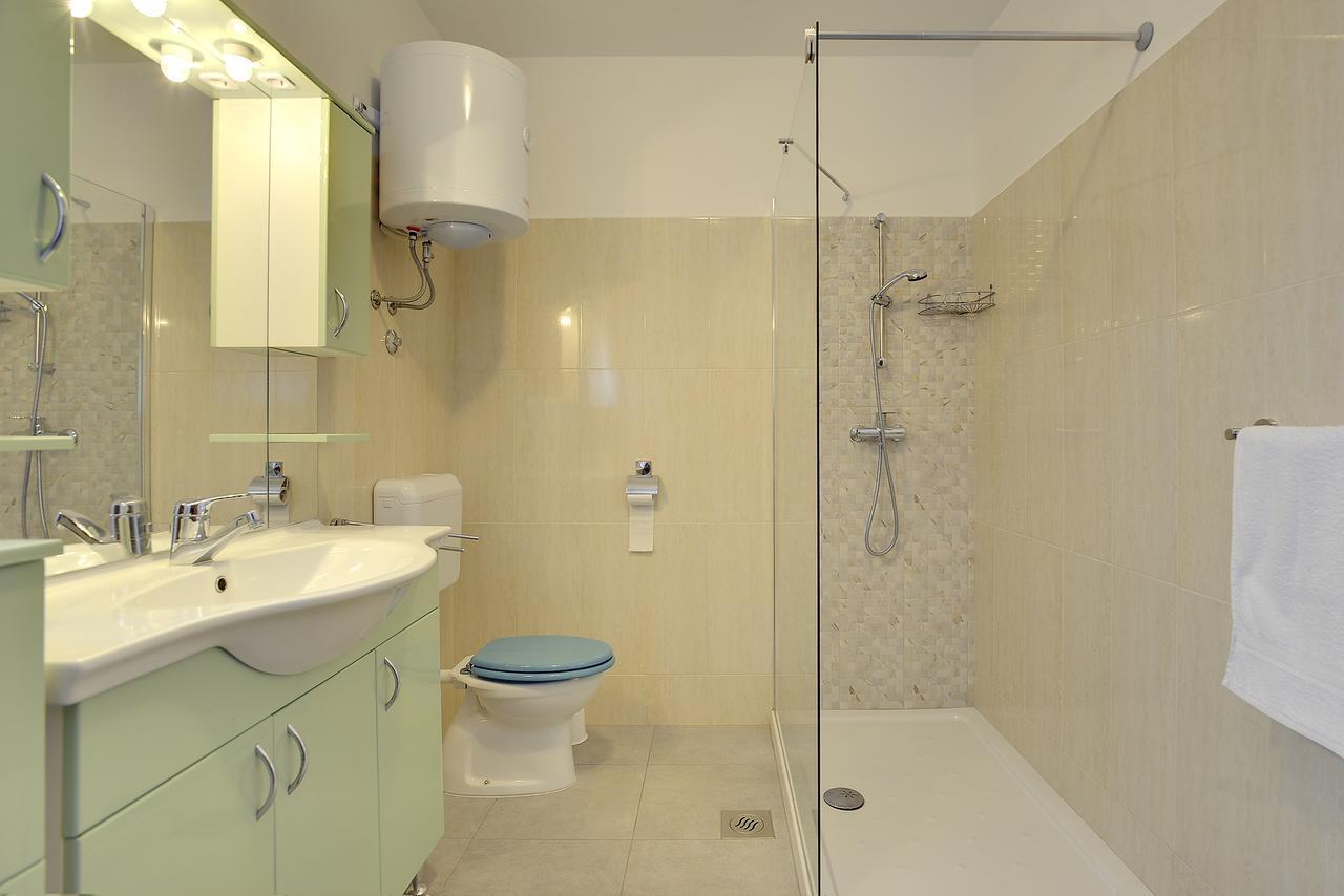 Apartments Danilo Медулин Екстер'єр фото